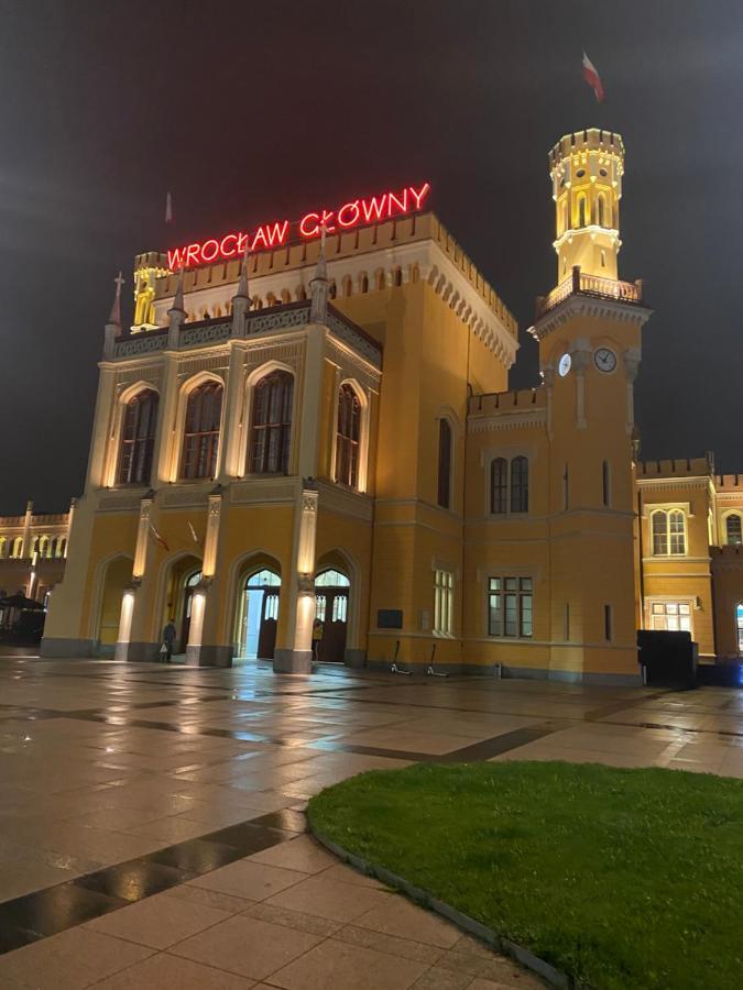 Dyrekcyjna Apartment فروتسواف المظهر الخارجي الصورة